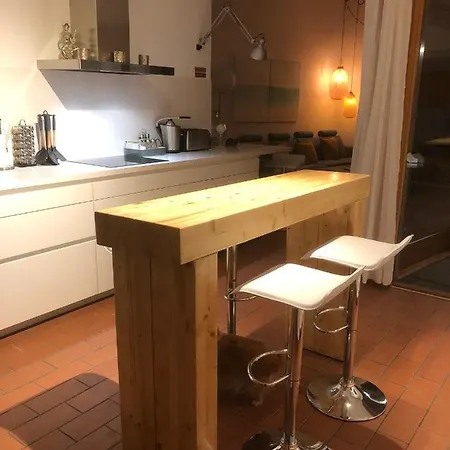 Tomeu Capdet Villa *